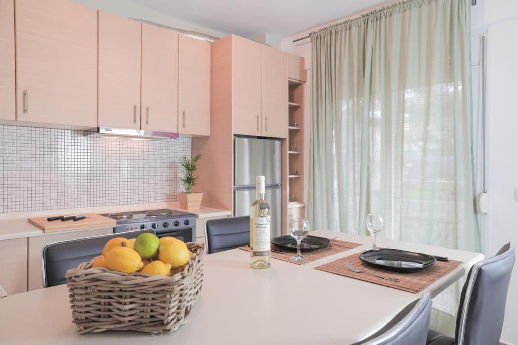 Apartamento 5 Min From Papageorgiou Free Indoor Parking Tesalónica Exterior foto