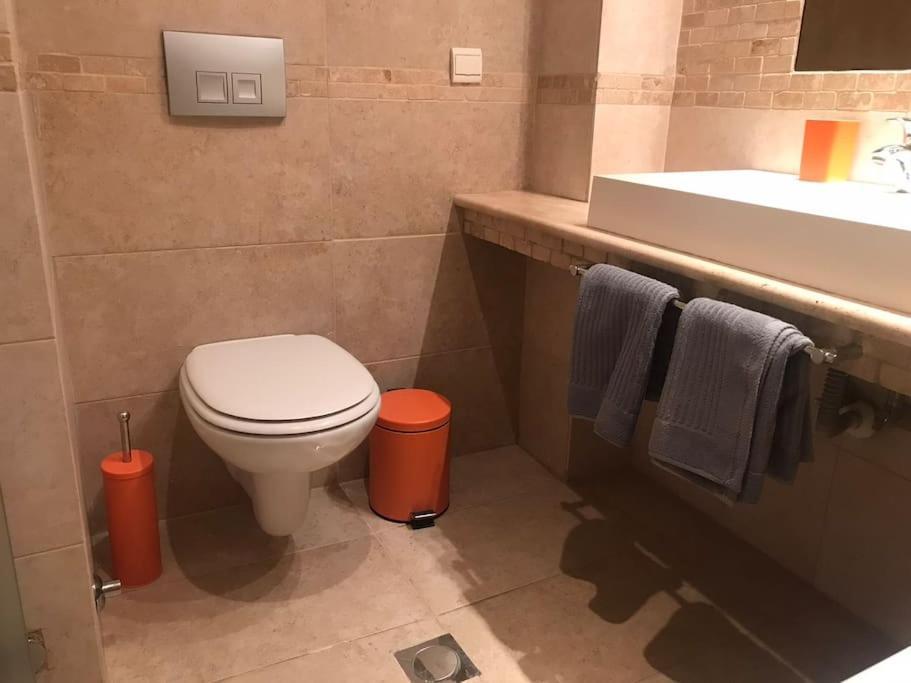 Apartamento 5 Min From Papageorgiou Free Indoor Parking Tesalónica Exterior foto